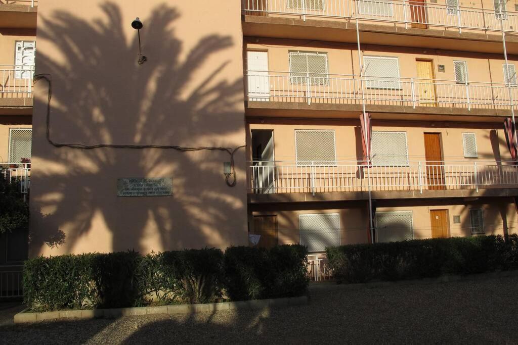 Apartment In Front Of Arrabassada Beach Tarragona Kültér fotó